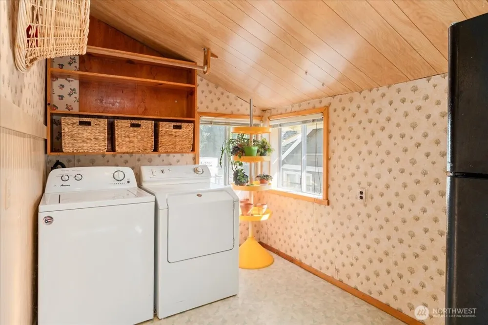 116 E Farnham Avenue Chelan, WA 98816