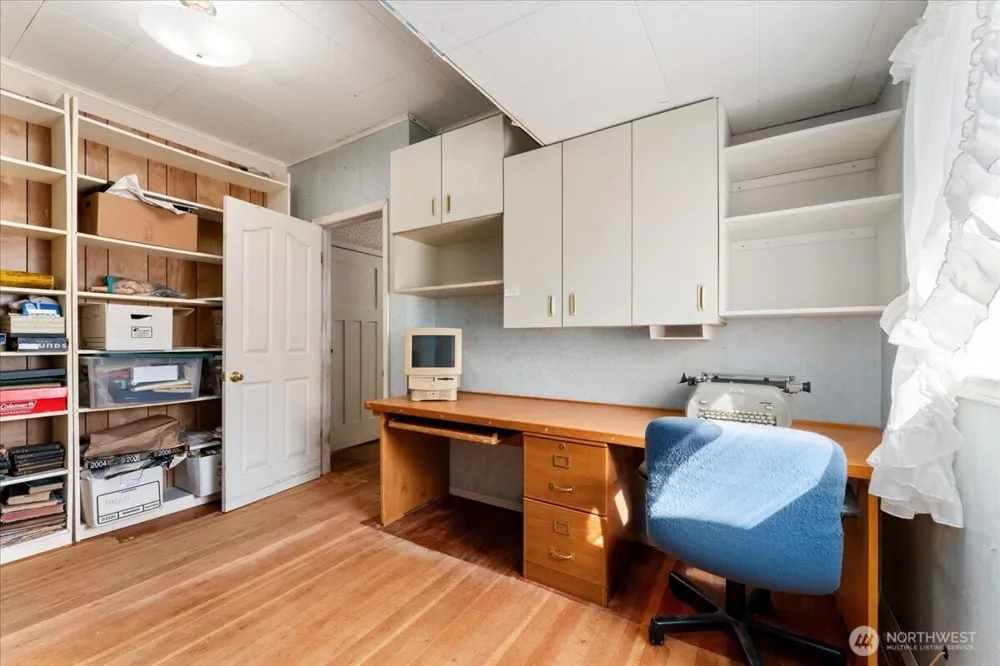 116 E Farnham Avenue Chelan, WA 98816