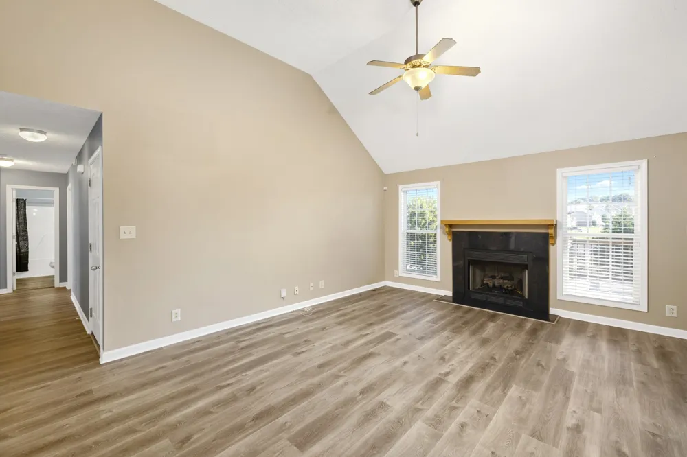 1383 Ambleside Dr Clarksville, TN 37040