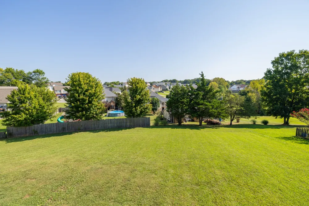 1383 Ambleside Dr Clarksville, TN 37040