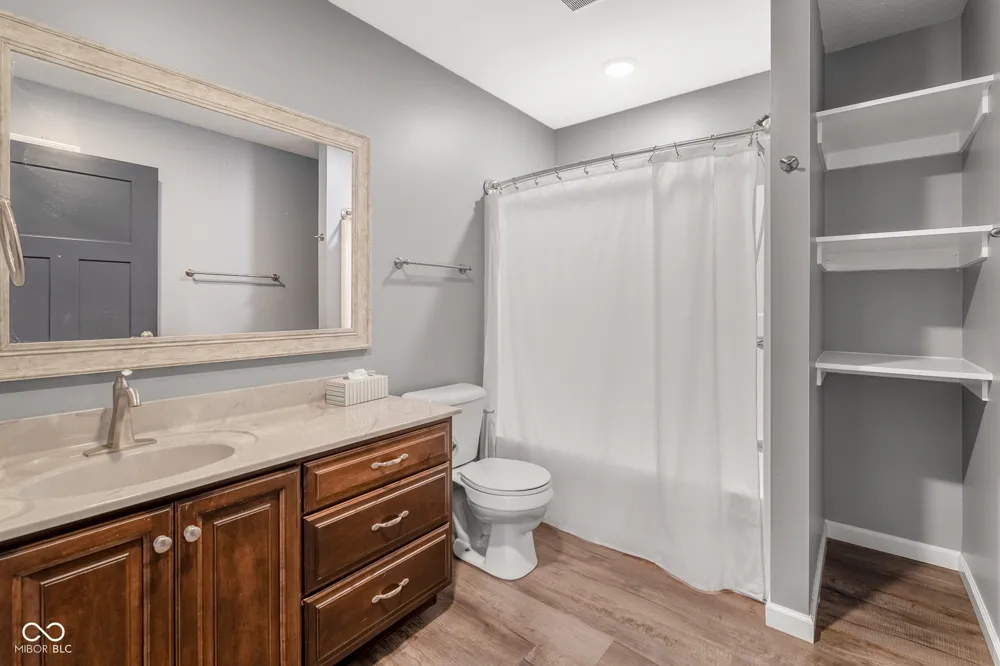 1604 E Bell Ford Drive Seymour, IN 47274