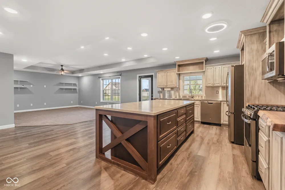 1604 E Bell Ford Drive Seymour, IN 47274