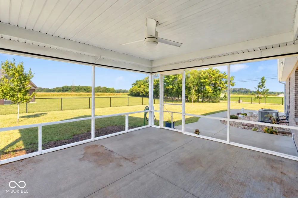 1604 E Bell Ford Drive Seymour, IN 47274