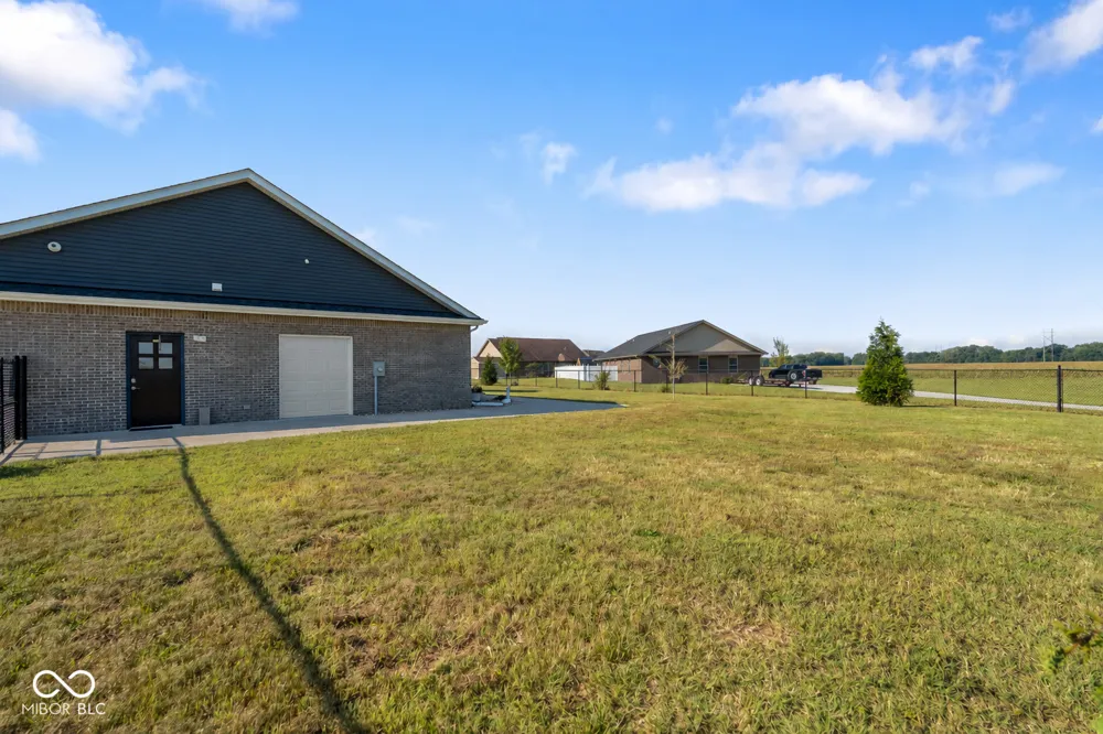 1604 E Bell Ford Drive Seymour, IN 47274