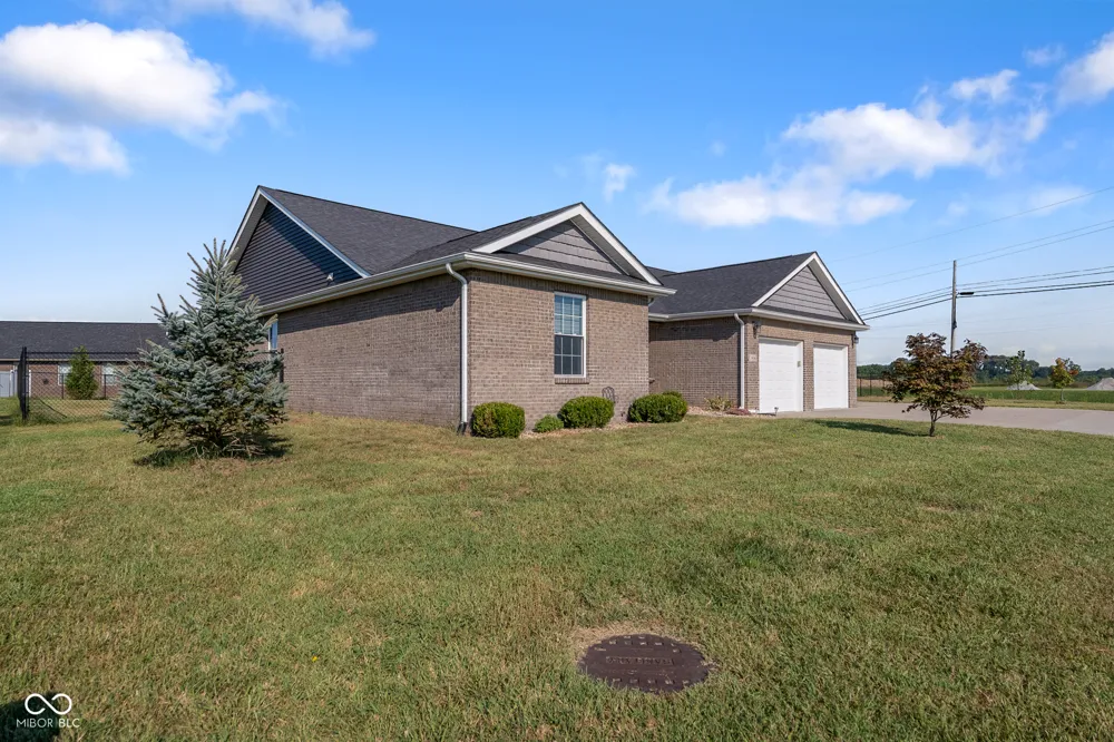 1604 E Bell Ford Drive Seymour, IN 47274