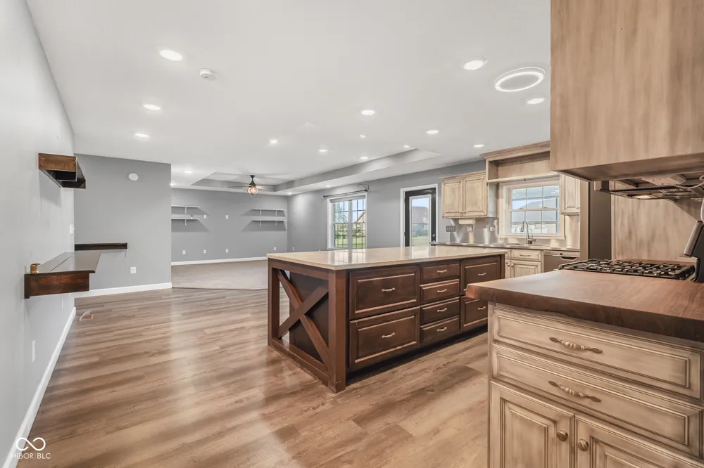 1604 E Bell Ford Drive Seymour, IN 47274