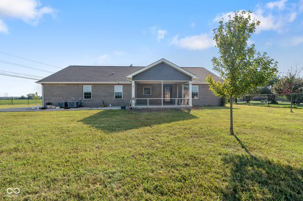 1604 E Bell Ford Drive Seymour, IN 47274