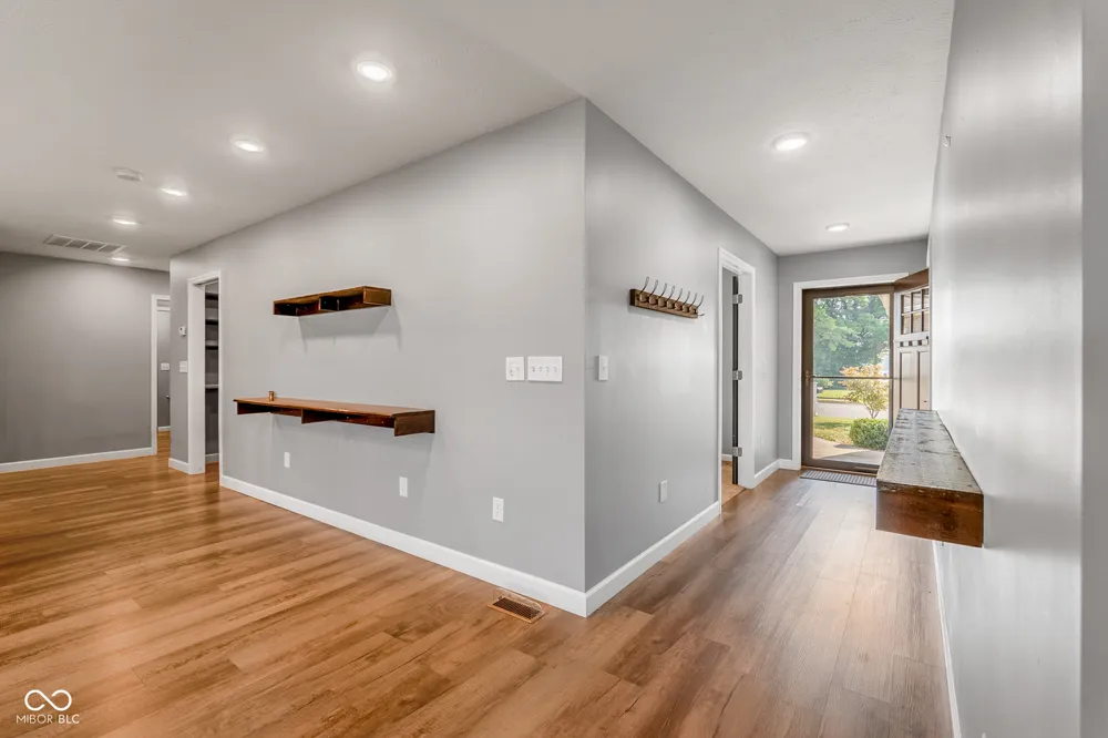 1604 E Bell Ford Drive Seymour, IN 47274