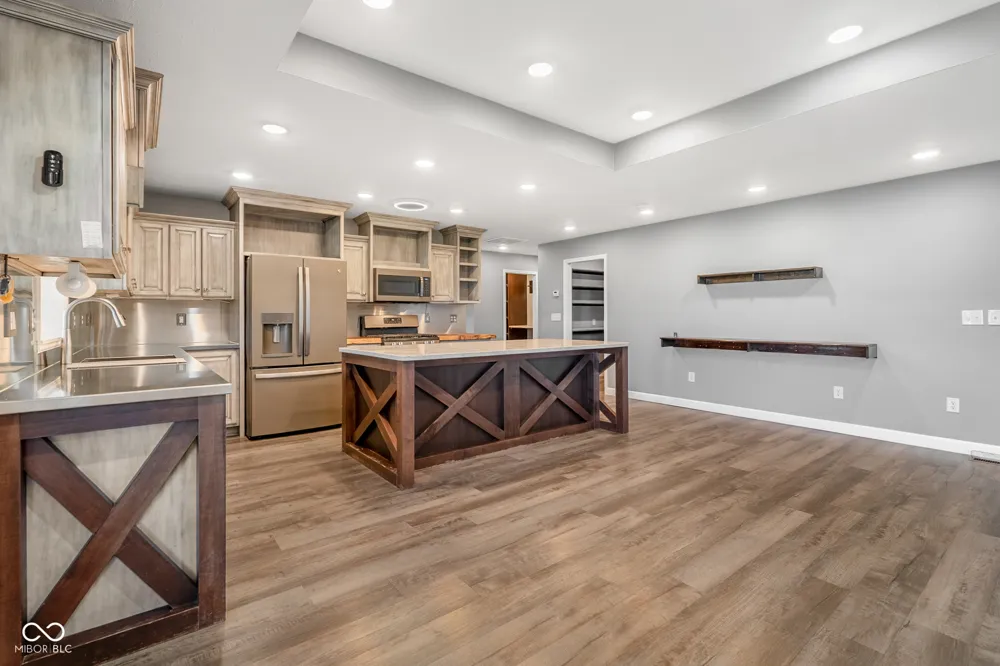 1604 E Bell Ford Drive Seymour, IN 47274
