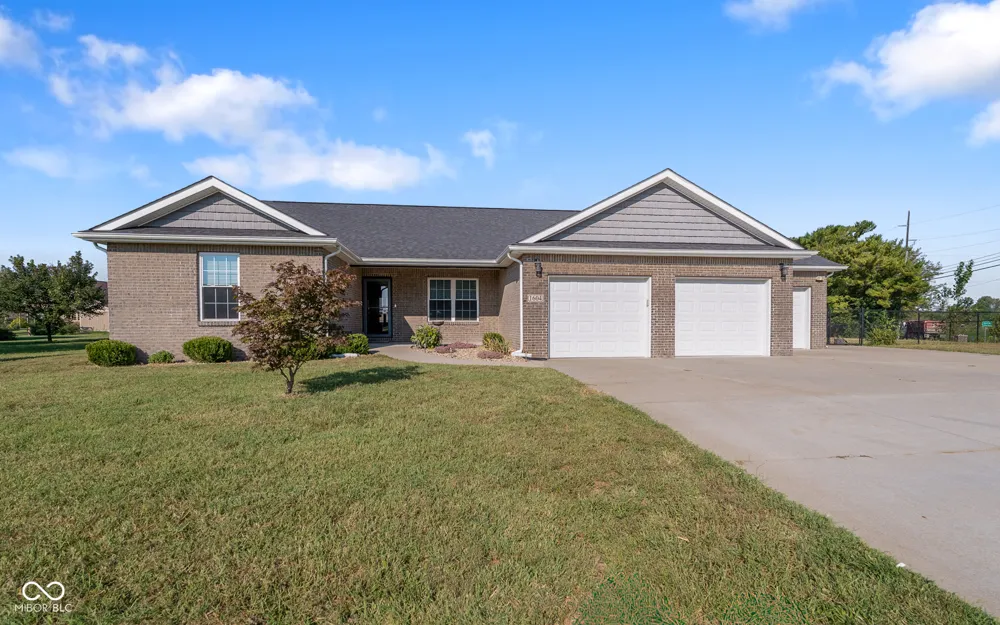 1604 E Bell Ford Drive Seymour, IN 47274