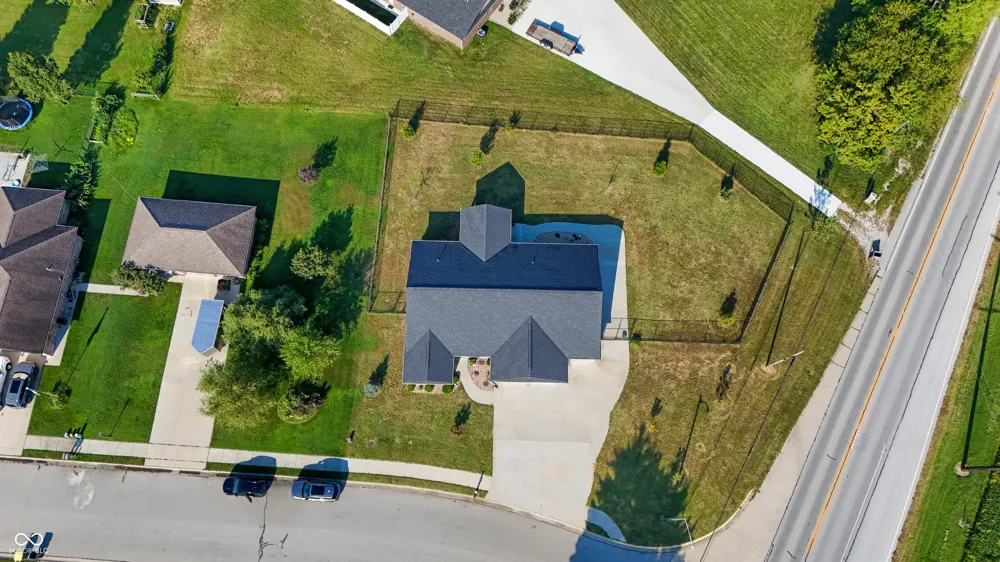 1604 E Bell Ford Drive Seymour, IN 47274