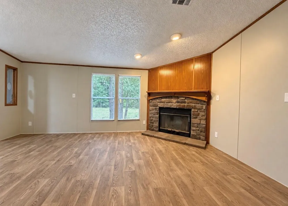 1755 Fox Drive Vidor, TX 77662