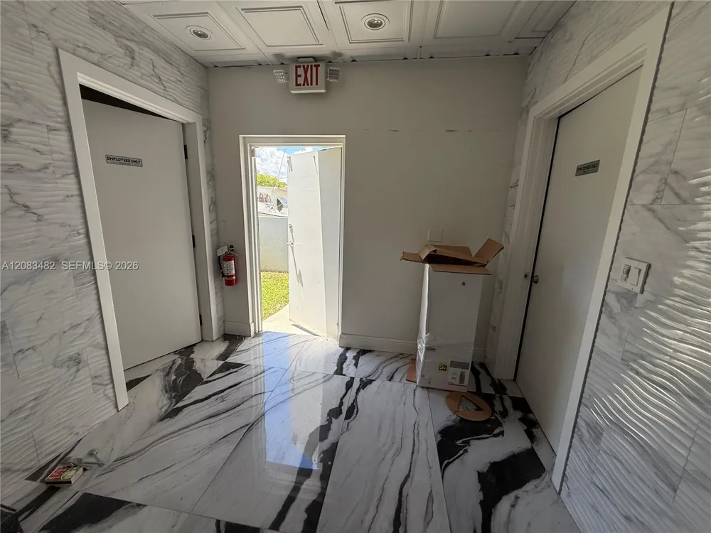 447 S Federal Hwy Deerfield Beach, FL 33441