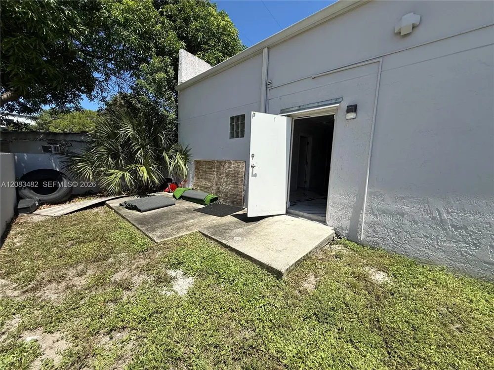 447 S Federal Hwy Deerfield Beach, FL 33441