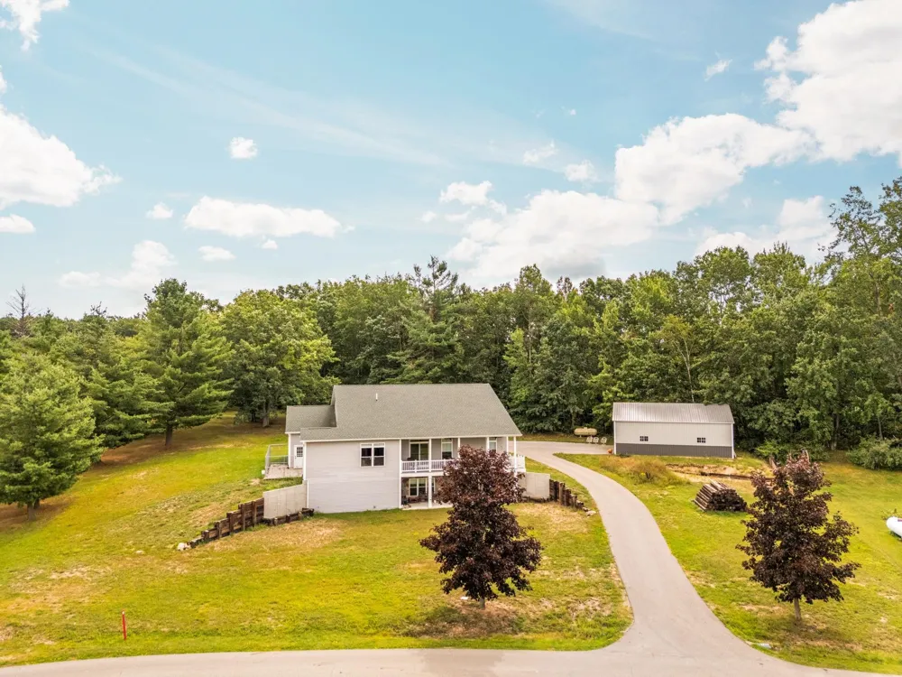 2229 S Loxley Road Roscommon Township, MI 48629