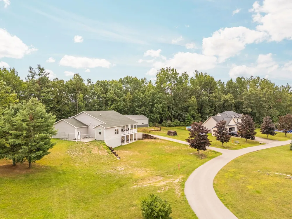 2229 S Loxley Road Roscommon Township, MI 48629