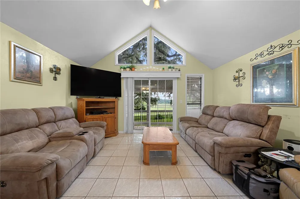 22118 OLD PROVIDENCE ROAD Alachua, FL 32615