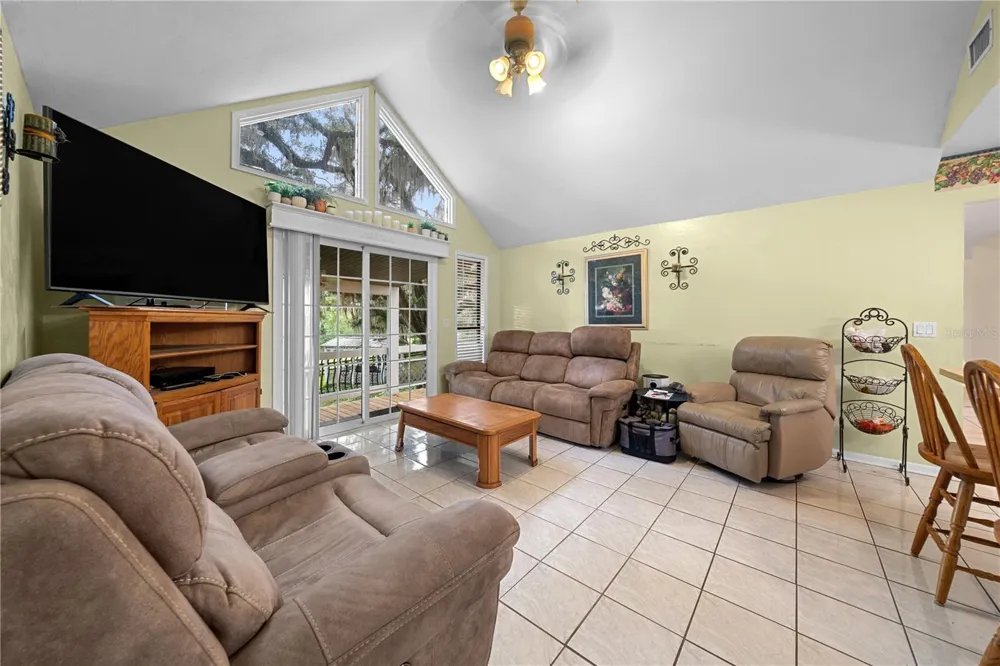 22118 OLD PROVIDENCE ROAD Alachua, FL 32615