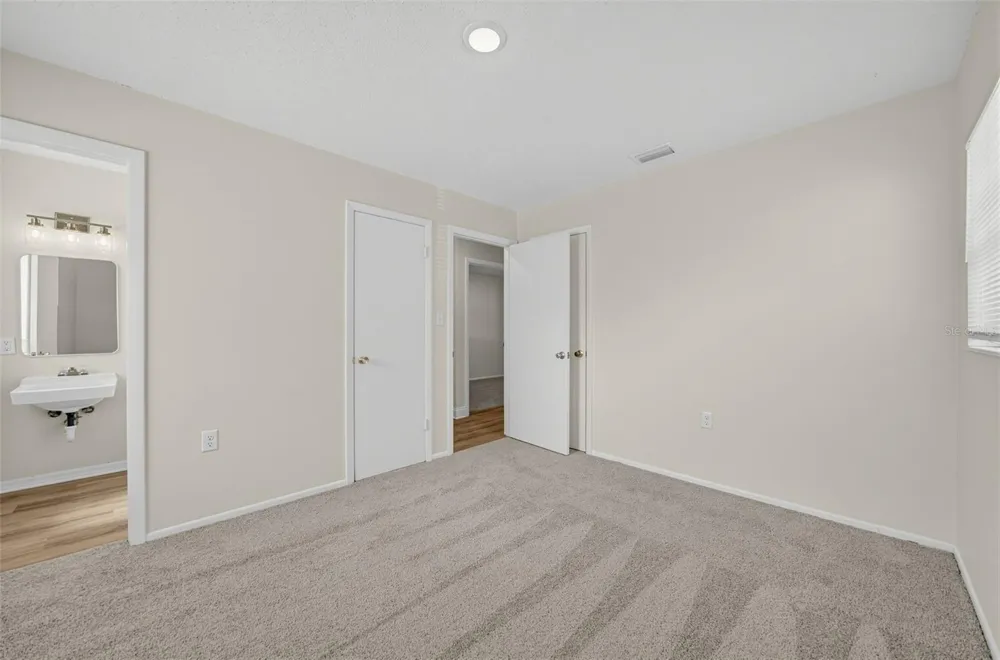 5635 STULL AVENUE Orlando, FL 32810