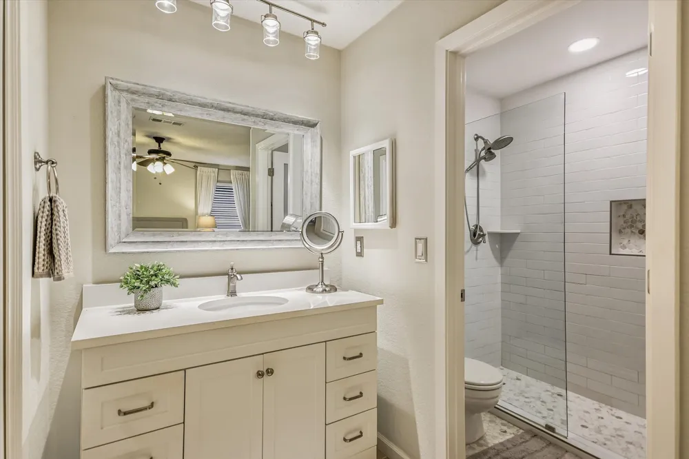 10909 Rustic Manor Lane Austin, TX 78750