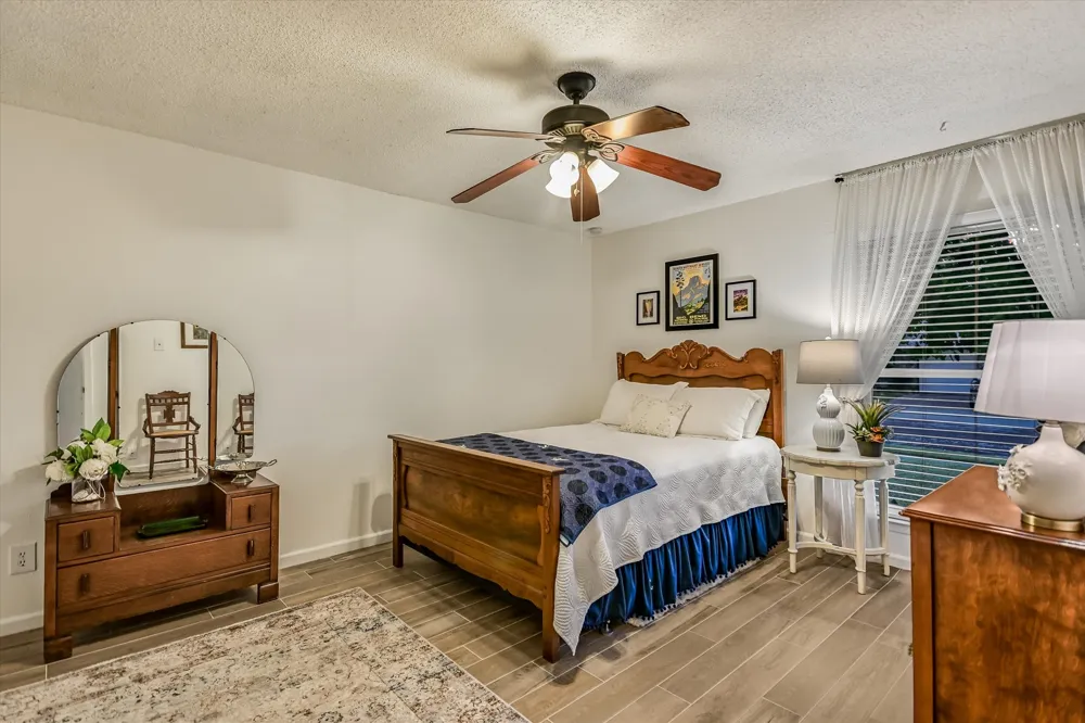 10909 Rustic Manor Lane Austin, TX 78750
