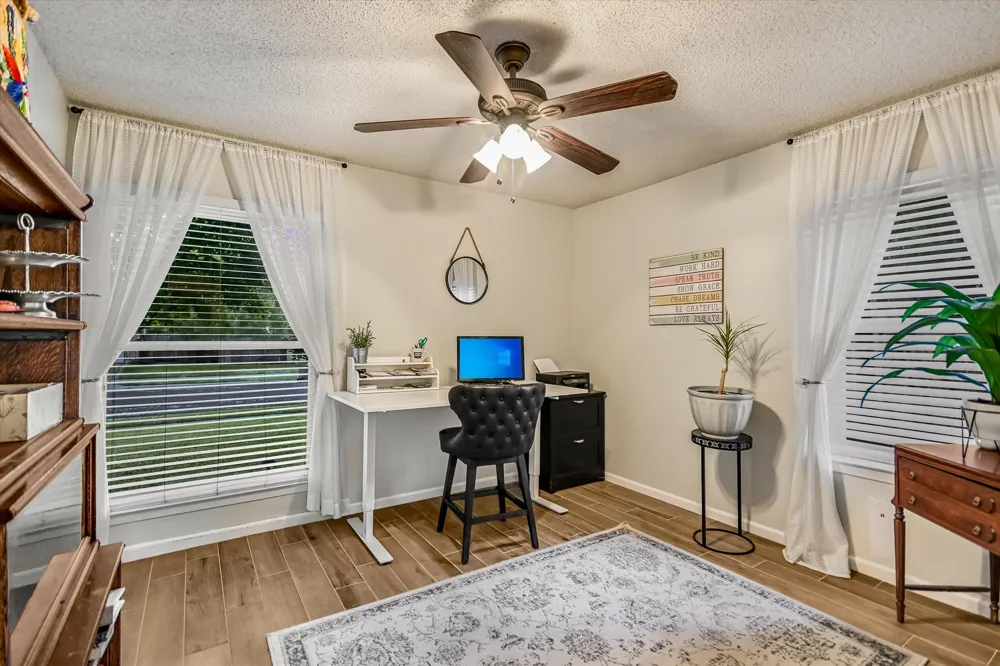 10909 Rustic Manor Lane Austin, TX 78750