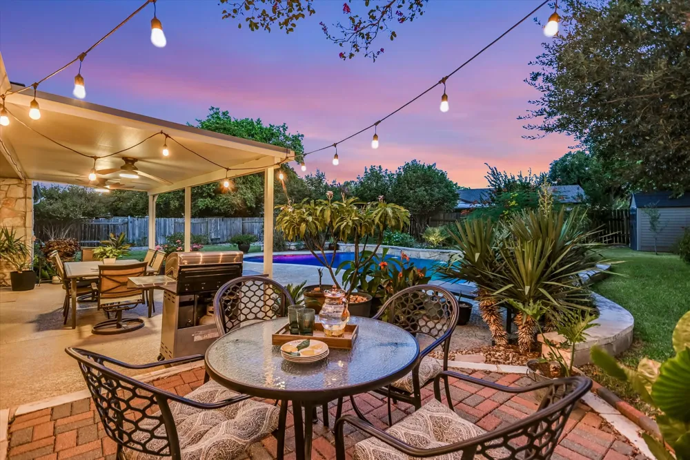 10909 Rustic Manor Lane Austin, TX 78750