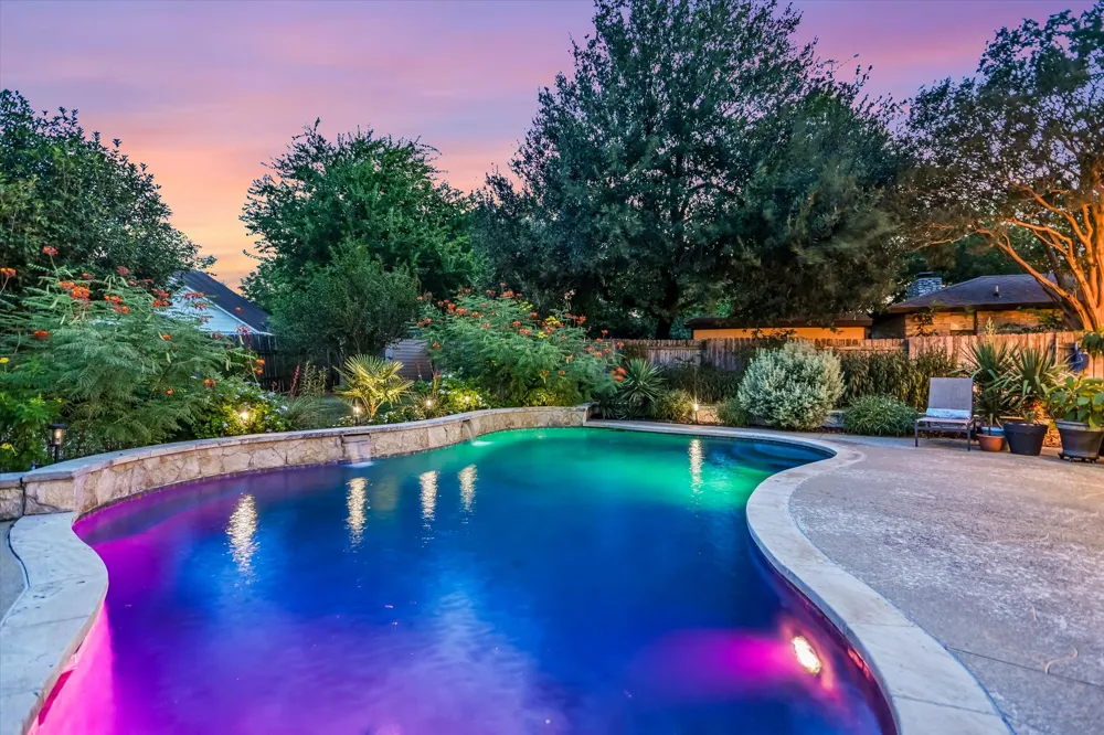 10909 Rustic Manor Lane Austin, TX 78750