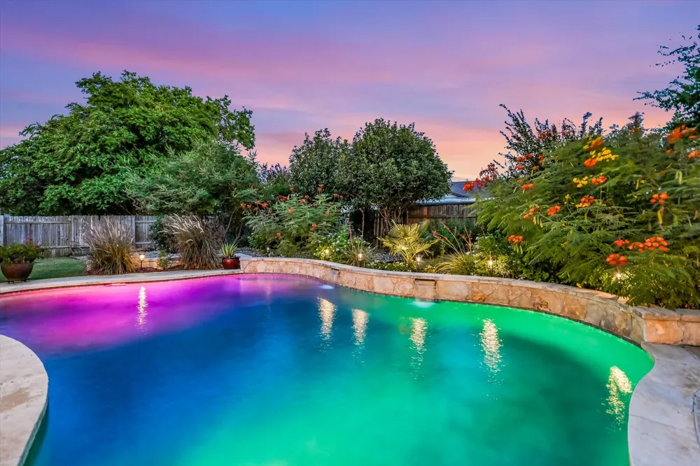 10909 Rustic Manor Lane Austin, TX 78750