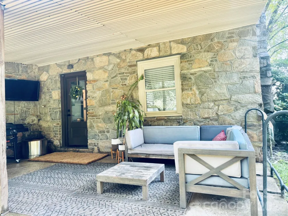 920 Sand Hill Road Asheville, NC 28806