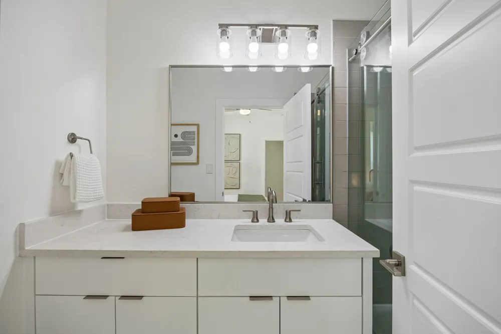1917 Landon Lane Dallas, TX 75204