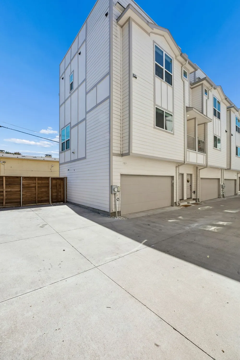 1917 Landon Lane Dallas, TX 75204