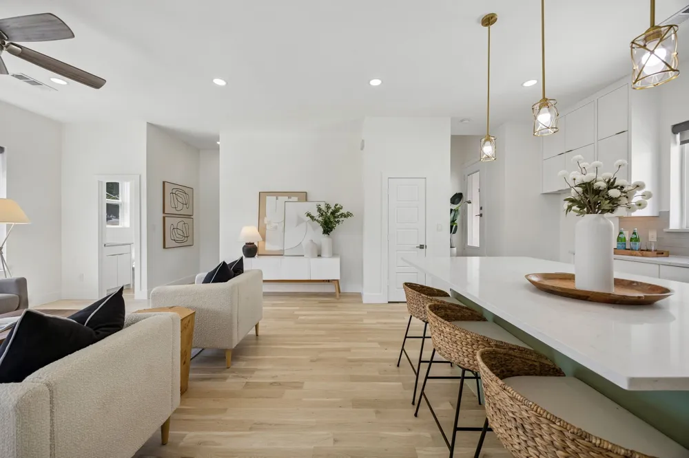 1917 Landon Lane Dallas, TX 75204