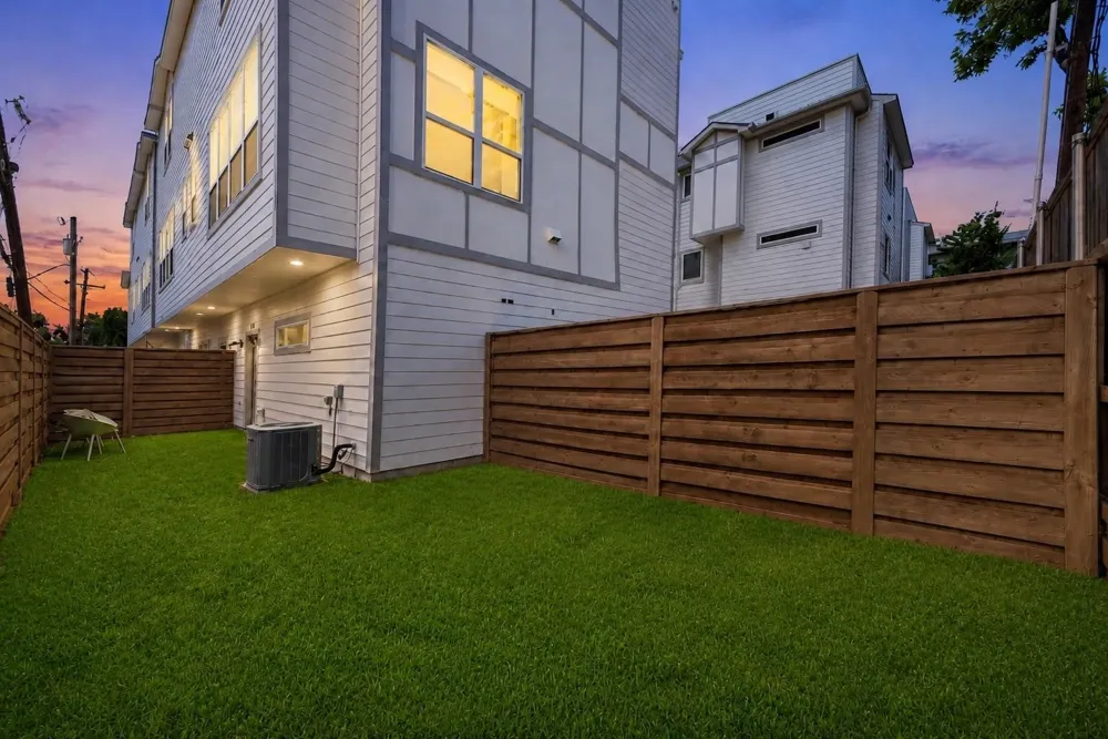 1917 Landon Lane Dallas, TX 75204