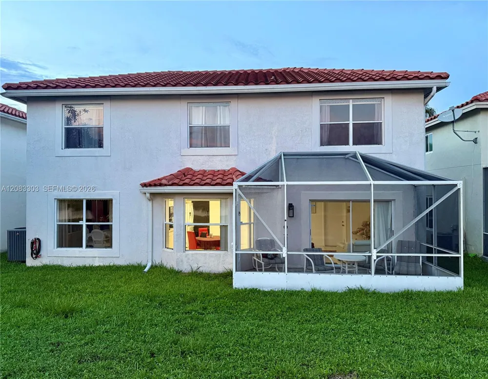 10664 Oak Lake Way Boca Raton, FL 33498