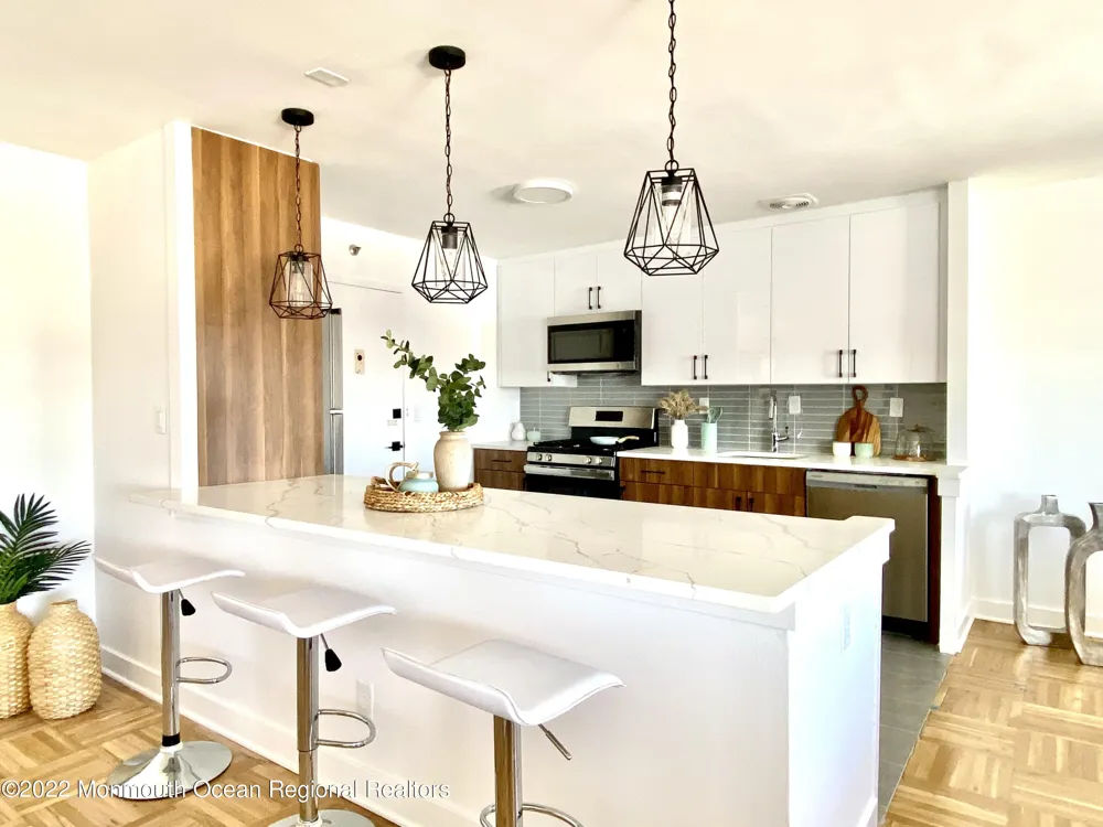 122 Bodman Place #5E Red Bank, NJ 07701