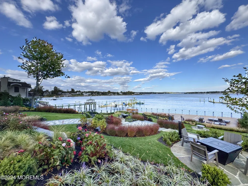122 Bodman Place #5E Red Bank, NJ 07701