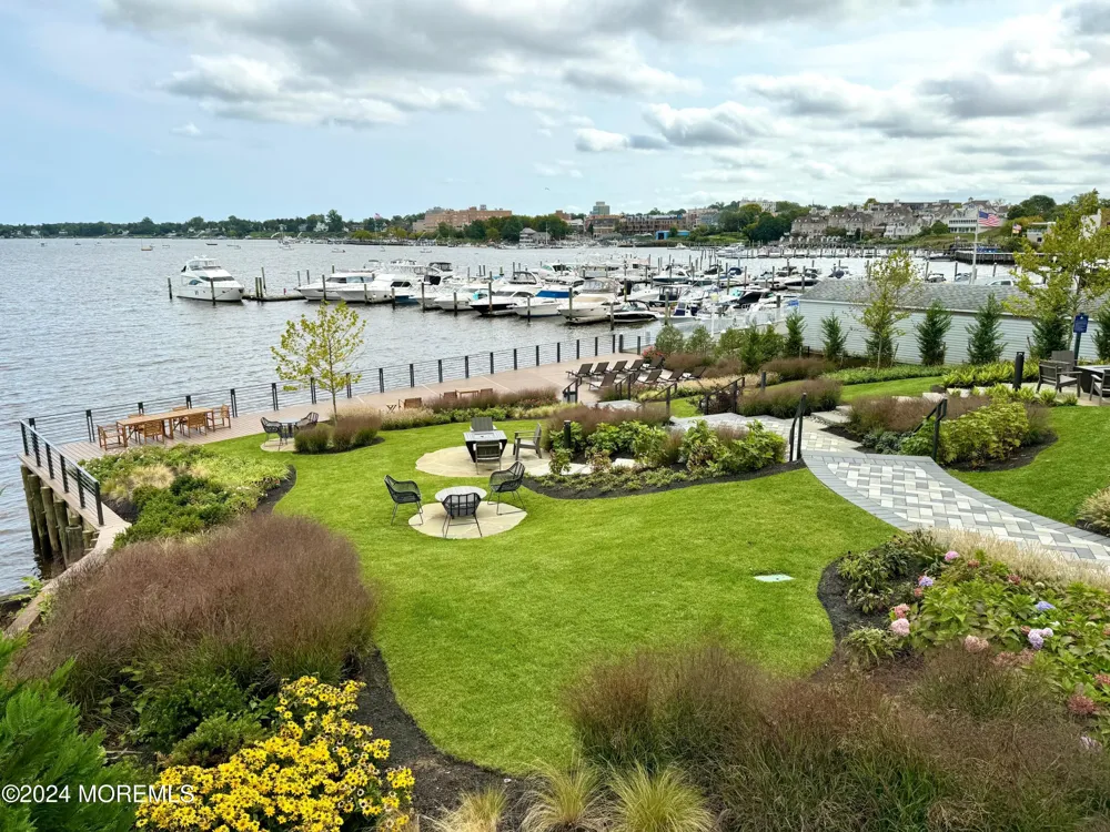 122 Bodman Place #5E Red Bank, NJ 07701
