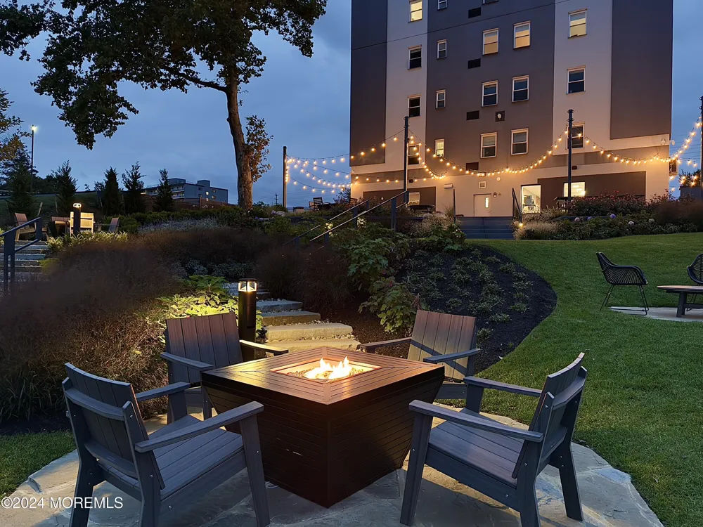 122 Bodman Place #5E Red Bank, NJ 07701