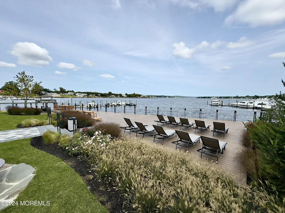 122 Bodman Place #5E Red Bank, NJ 07701