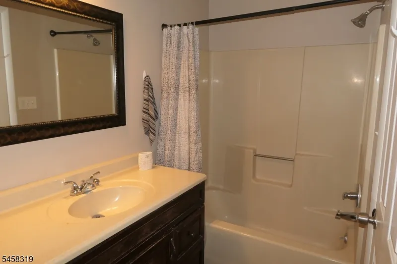 6 Oak St Rockaway, NJ 07866