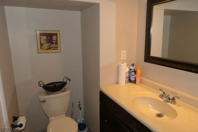 6 Oak St Rockaway, NJ 07866