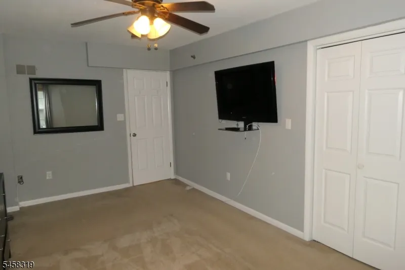 6 Oak St Rockaway, NJ 07866