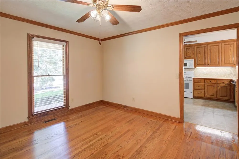 111 Henderson Lake Drive Canton, GA 30115