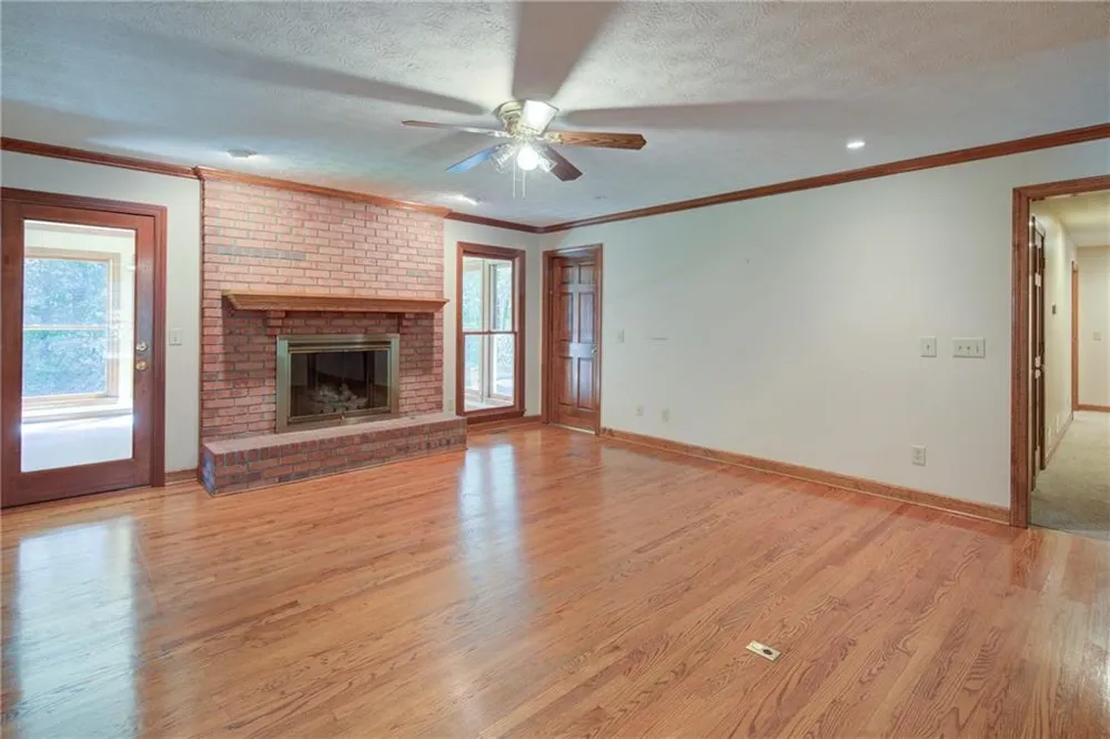 111 Henderson Lake Drive Canton, GA 30115