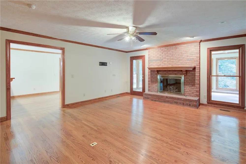 111 Henderson Lake Drive Canton, GA 30115