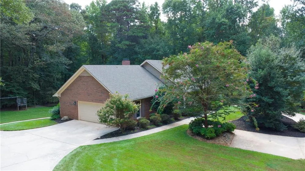 111 Henderson Lake Drive Canton, GA 30115