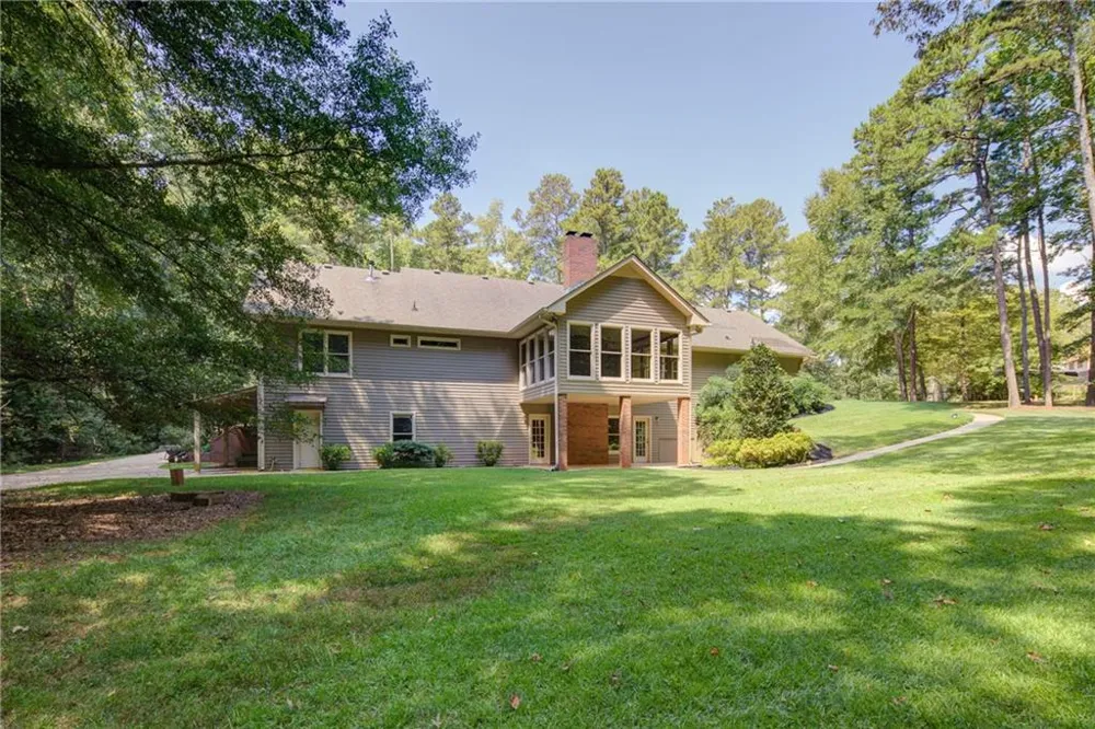 111 Henderson Lake Drive Canton, GA 30115