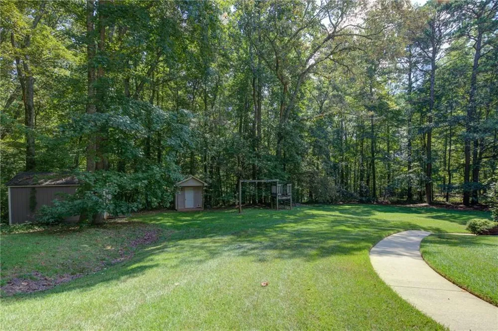111 Henderson Lake Drive Canton, GA 30115
