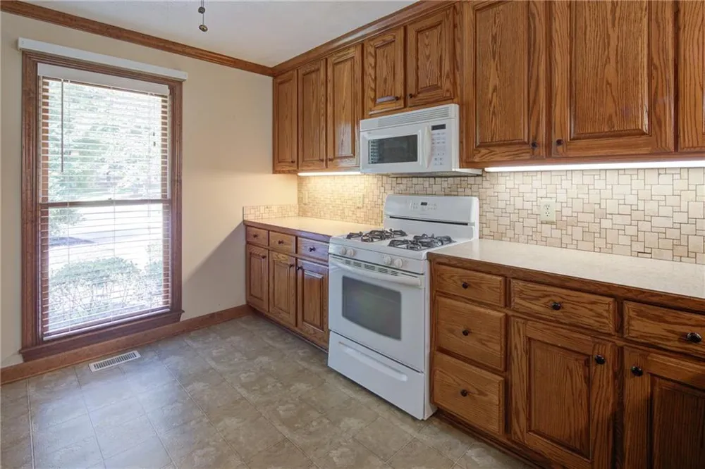 111 Henderson Lake Drive Canton, GA 30115
